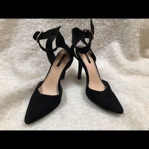 Classic black sling back heels